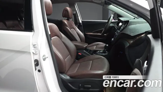 Hyundai Santa Fe 2016 thumb 10