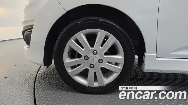 ChevroletGMDaewoo Spark 2013 thumb 5