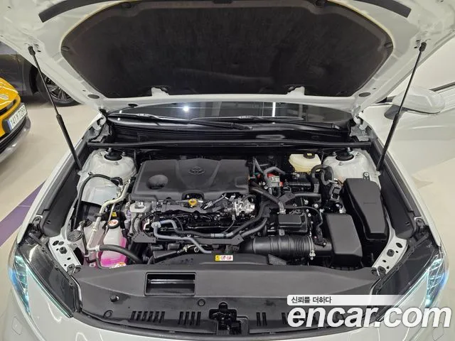 Toyota Camry 2025 thumb 6