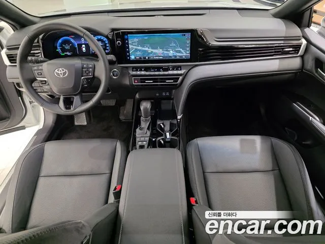 Toyota Camry 2025 thumb 7