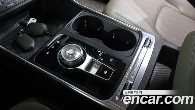 Kia Carnival 2024 thumb 9