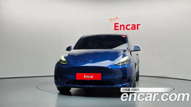 Tesla Model Y 2024 thumb 3
