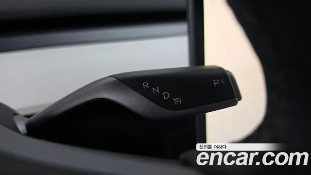 Tesla Model Y 2024 thumb 9