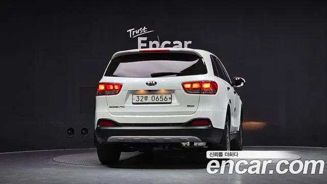 Kia Sorento 2016 thumb 4