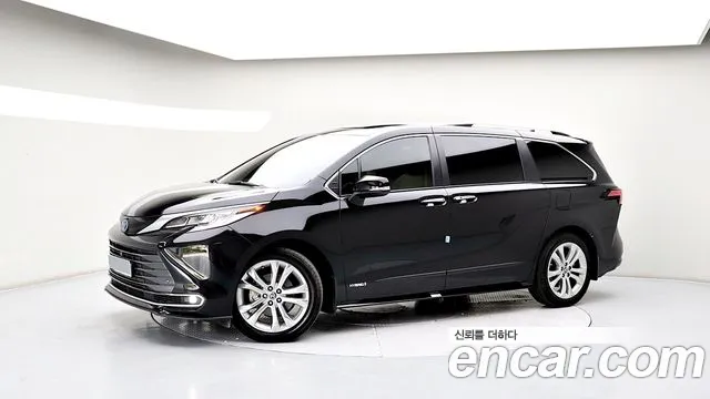 Toyota Sienna 2021 thumb 3