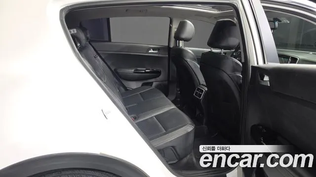 Kia Sportage 2016 thumb 12