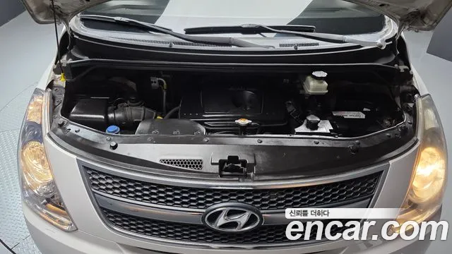 Hyundai Starex 2012 thumb 6