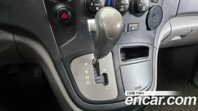 Hyundai Starex 2012 thumb 9