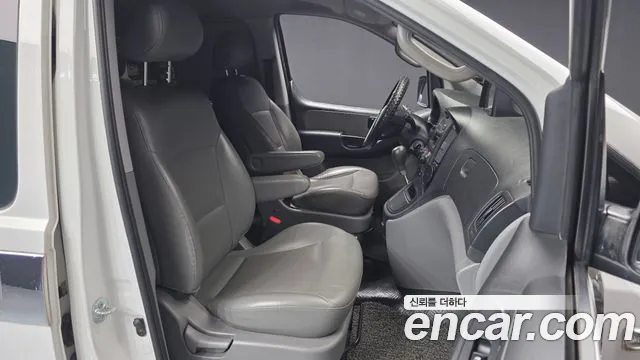 Hyundai Starex 2012 thumb 11