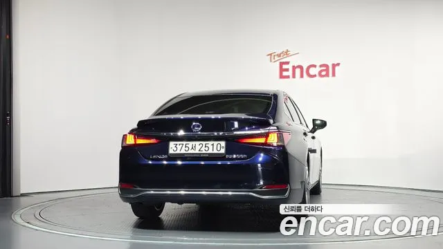 Lexus ES 2021 thumb 4
