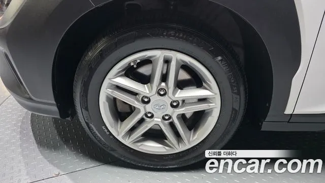 Hyundai Kona 2021 thumb 5