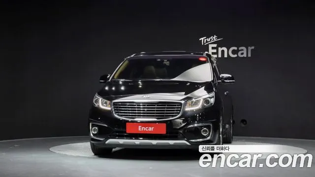 Kia Carnival 2015 thumb 3