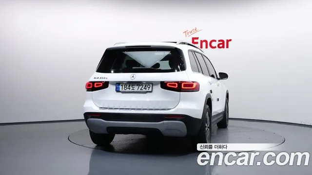 Mercedes-Benz GLB 2021 thumb 4