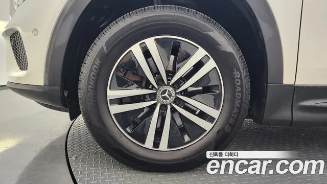 Mercedes-Benz GLB 2021 thumb 5