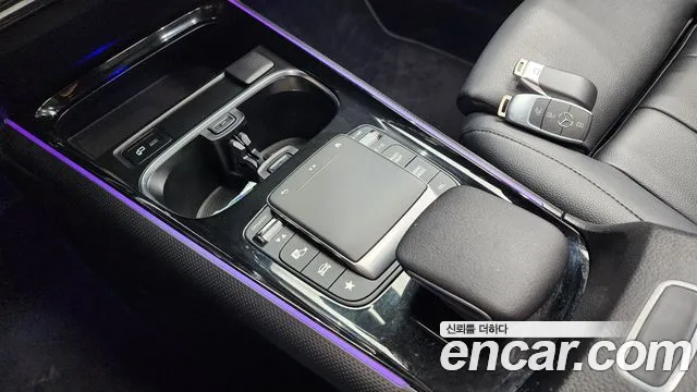 Mercedes-Benz GLB 2021 thumb 9
