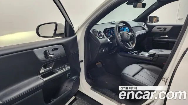 Mercedes-Benz GLB 2021 thumb 10