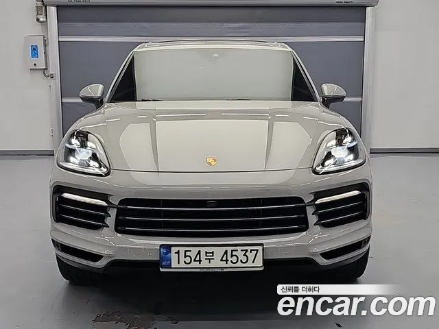 Porsche Cayenne 2021 thumb 2