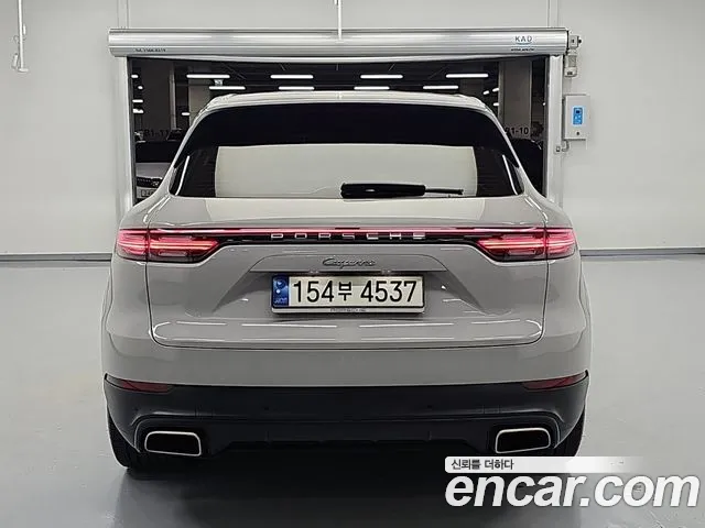 Porsche Cayenne 2021 thumb 3
