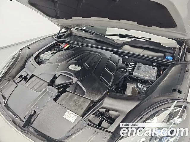 Porsche Cayenne 2021 thumb 5