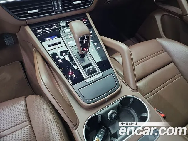 Porsche Cayenne 2021 thumb 8