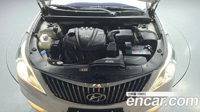 Hyundai Grandeur 2014 thumb 6