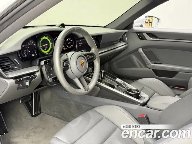 Porsche 911 2020 thumb 7