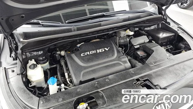 Kia Carnival 2014 thumb 6