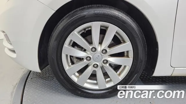 Kia K3 2013 thumb 5
