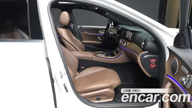 Mercedes-Benz E-Класс 2021 thumb 10