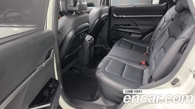 KG_Mobility_Ssangyong Torres 2024 thumb 11