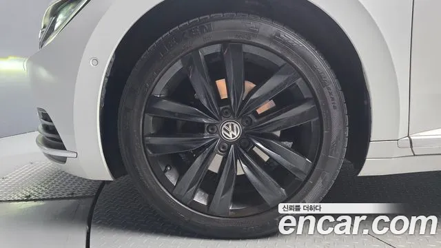 Volkswagen Arteon 2019 thumb 5