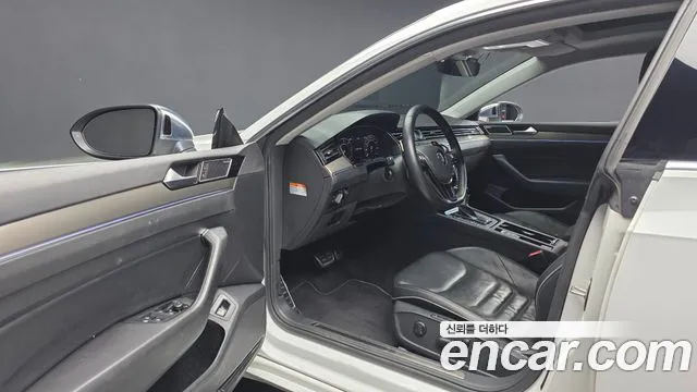 Volkswagen Arteon 2019 thumb 10