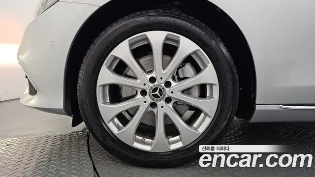 Mercedes-Benz E-Класс 2018 thumb 5