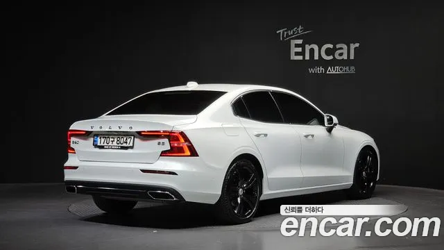 Volvo S60 2020 thumb 2