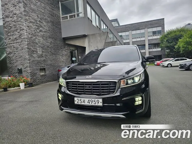 Kia Carnival 2019 thumb 8