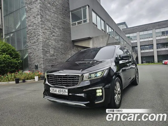 Kia Carnival 2019 thumb 9