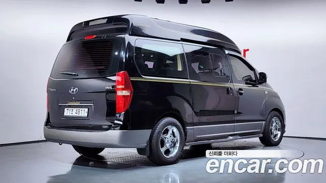 Hyundai Starex 2011 thumb 2