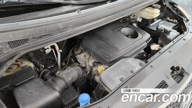 Hyundai Starex 2011 thumb 6