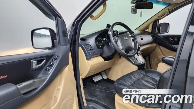 Hyundai Starex 2011 thumb 10