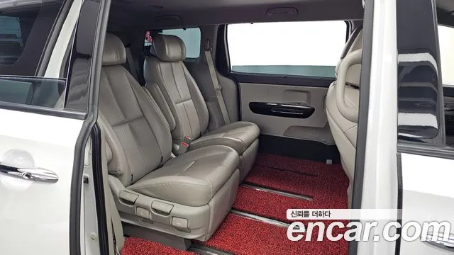 Kia Carnival 2018 thumb 12