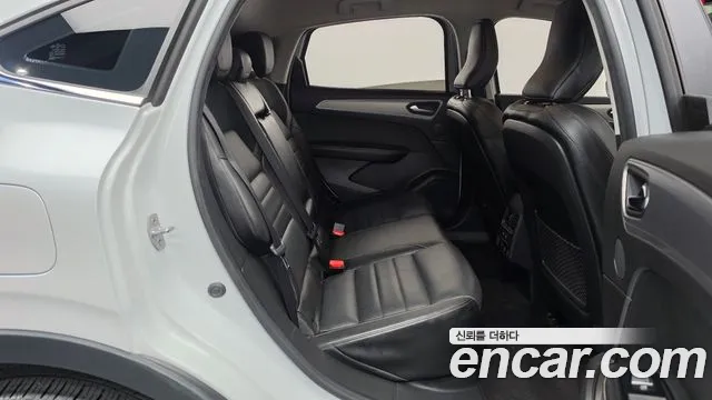 Renault-KoreaSamsung Arkana 2022 thumb 11