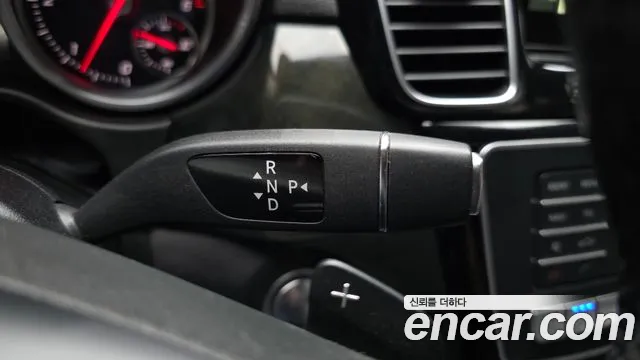 Mercedes-Benz GLE 2016 thumb 8