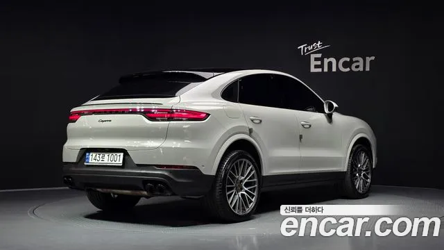 Porsche Cayenne 2023 thumb 2