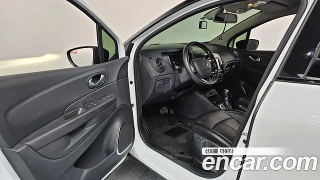 Renault-KoreaSamsung Captur 2018 thumb 10