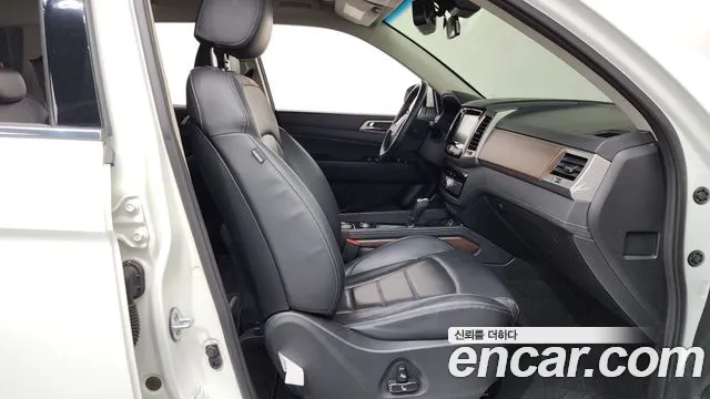 KG_Mobility_Ssangyong Rexton 2018 thumb 11