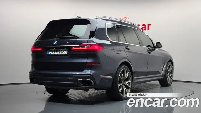BMW X7 2022 thumb 2