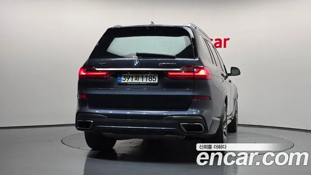 BMW X7 2022 thumb 4