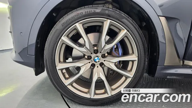 BMW X7 2022 thumb 5