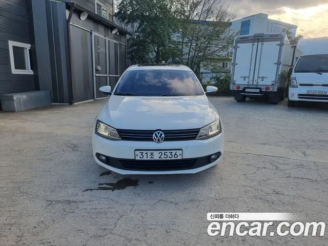 Volkswagen Jetta 2014 thumb 2