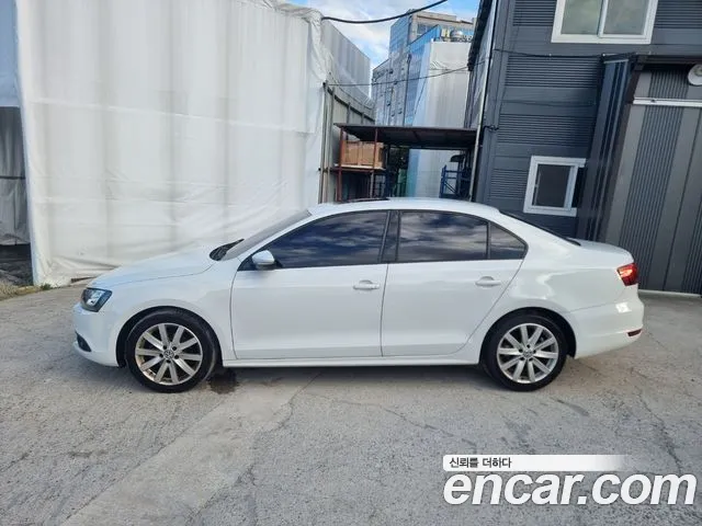Volkswagen Jetta 2014 thumb 4